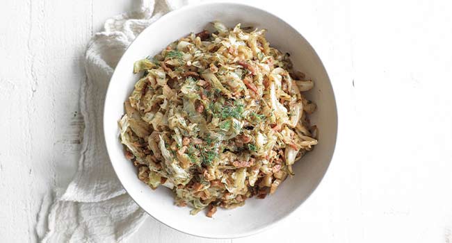 fried cabbage with bacon and dill
