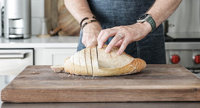 slicing bread