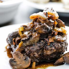 chopped steak with mushrooms and onions