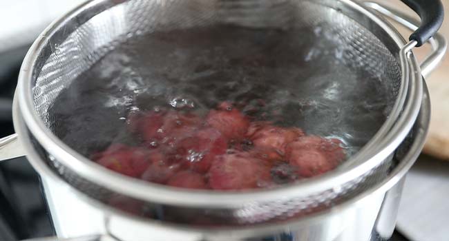 boiling the potatoes
