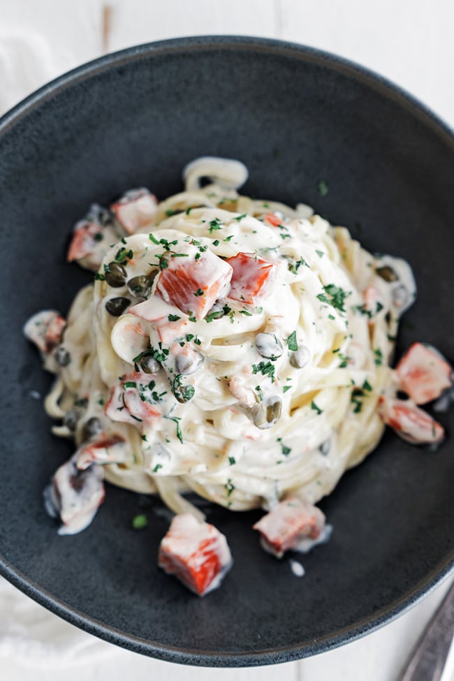 creamy salmon pasta in a bowl