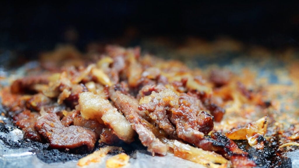 grilling beef bulgogi on foil