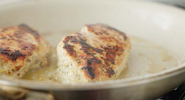 searing a chicken breast