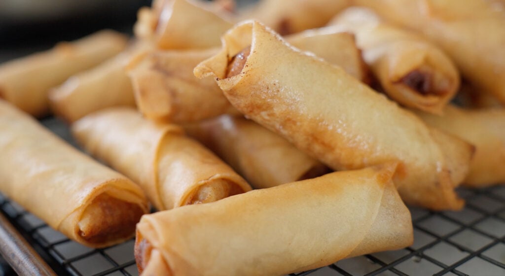 draining oil from lumpia