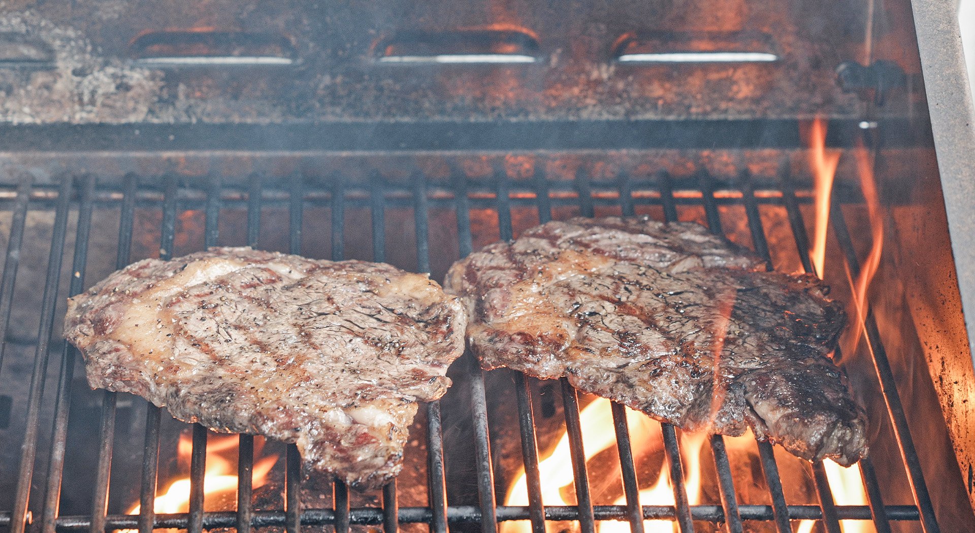 grill steaks at 450° to 550°