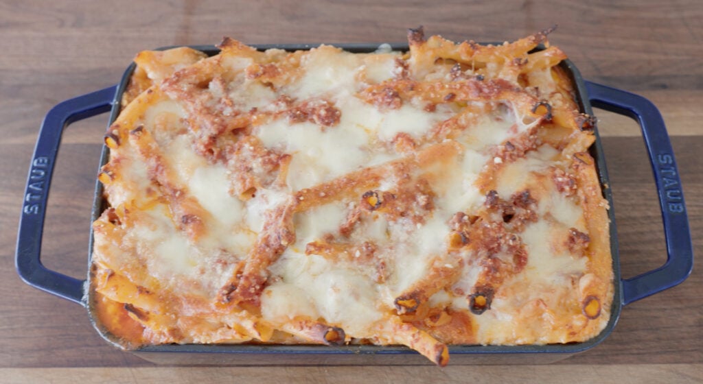 finished baked ziti in dish