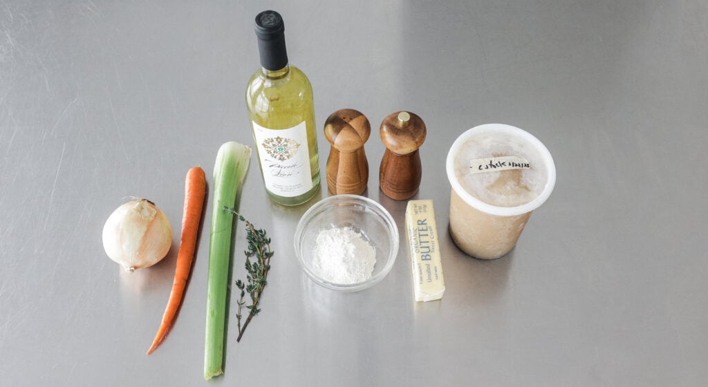 Ingredients for chicken gravy