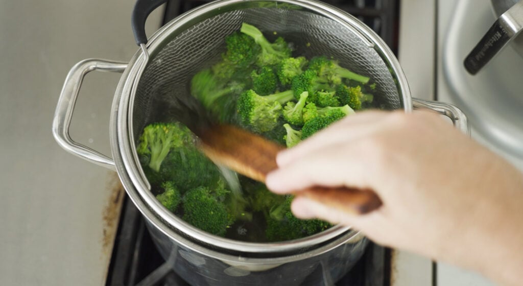 blanching the broccoli