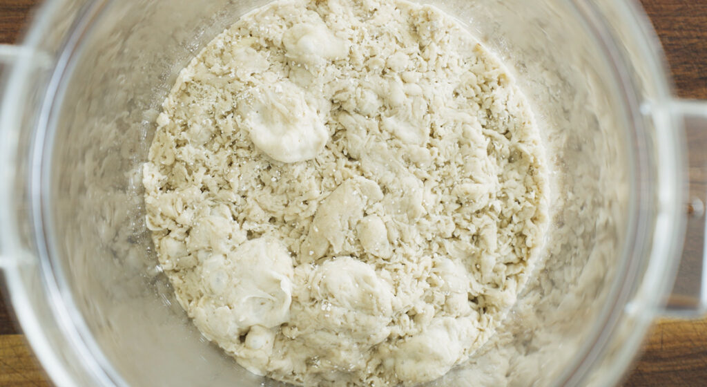 Biga fermenting in round container