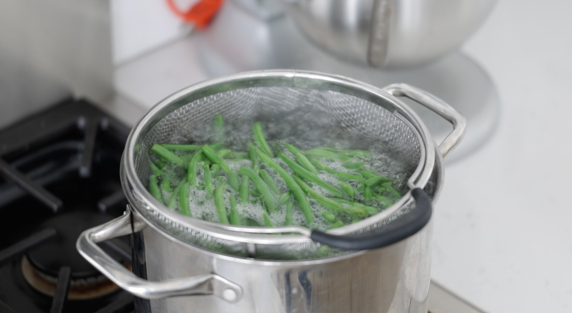 boiling green beans