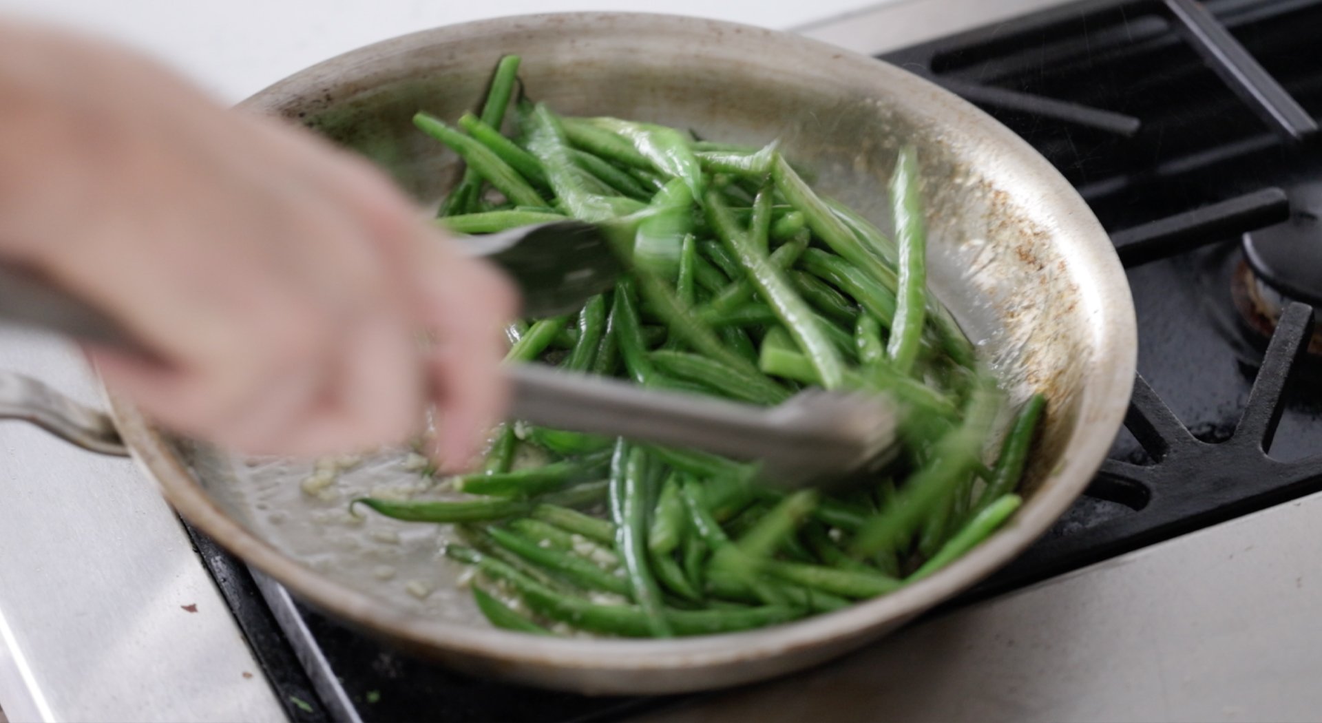 cooking beans with garlic and butter
