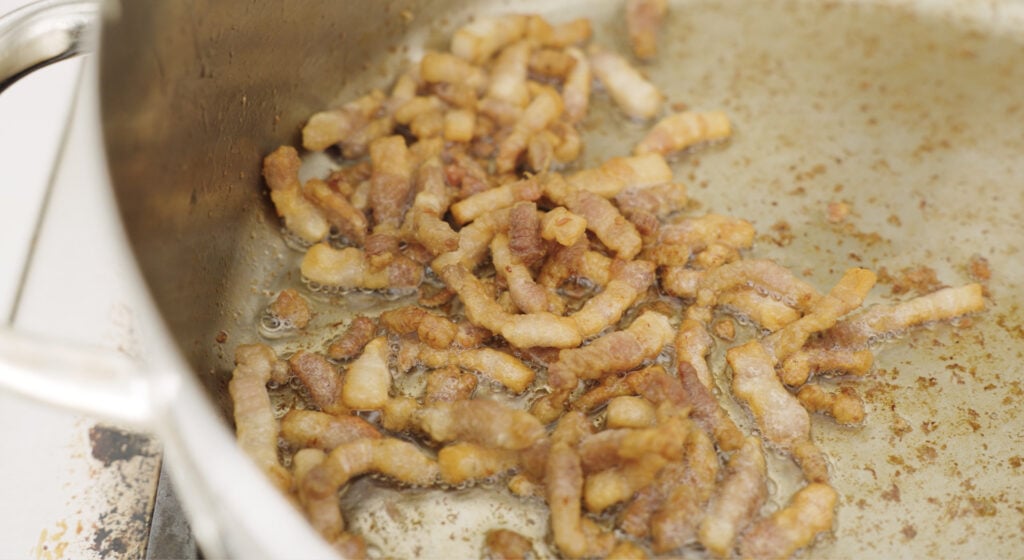Cooking pork belly in a pot