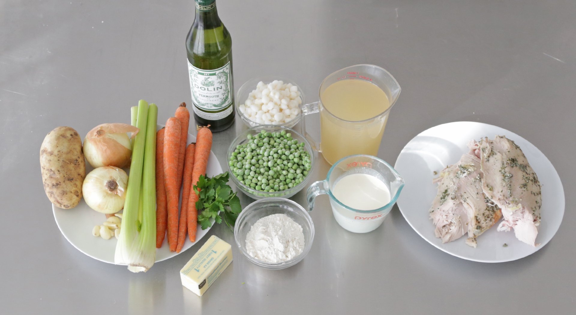 ingredients to make turkey pot pie with