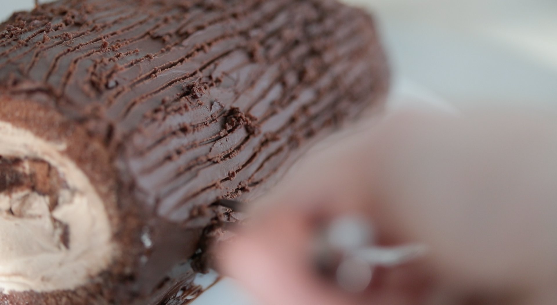 scoring the chocolate ganache