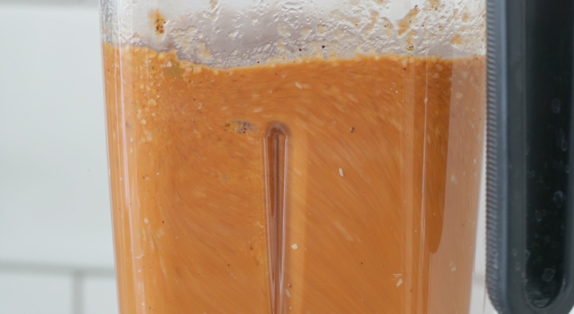 blending butter chicken sauce