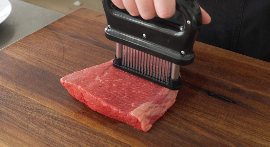 Using a jaccard meat tenderizer