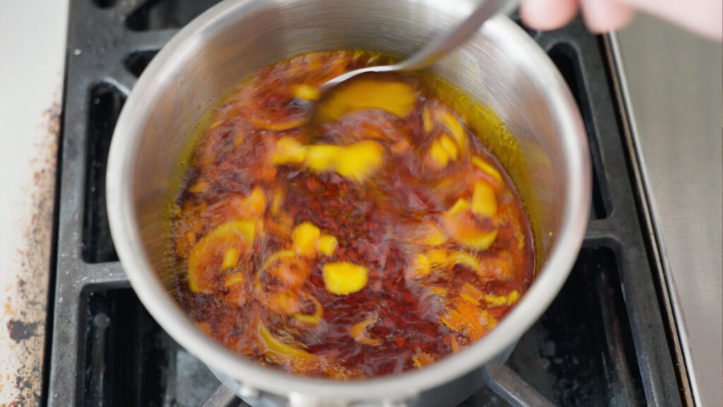 simmering annatto oil 