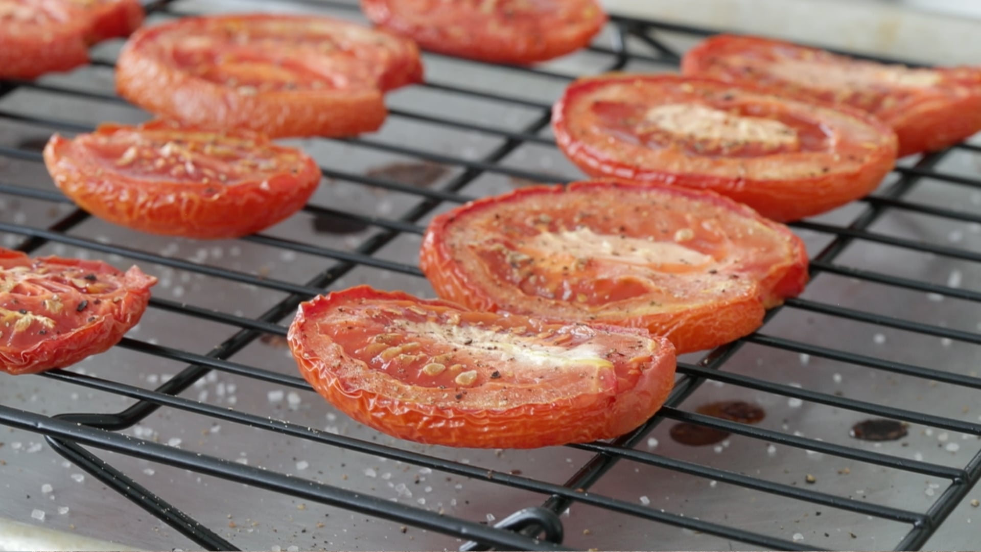 oven drying tomatoes