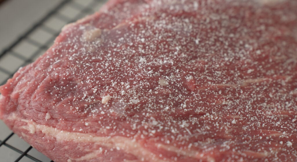 close up of seasoned tri tip