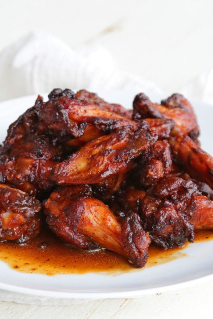 chicken wings with bbq sauce