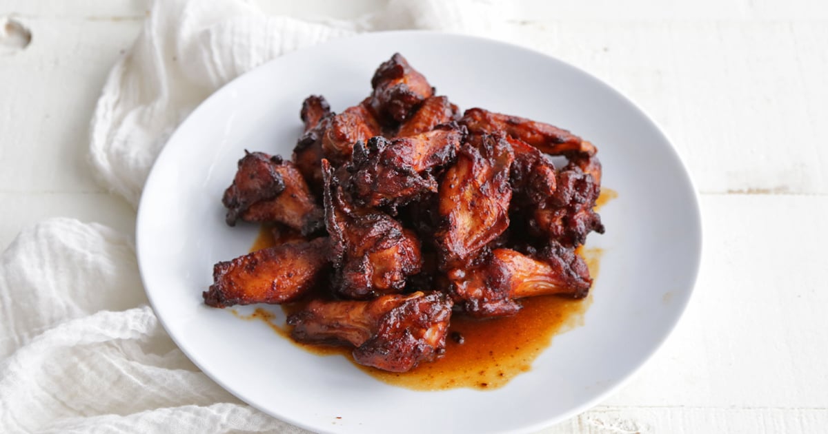 chicken wings with bbq sauce