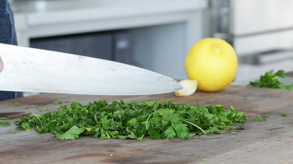 Mince the parsley