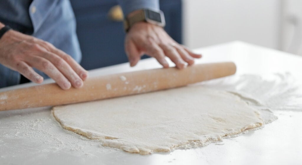 rolling out crostata dough