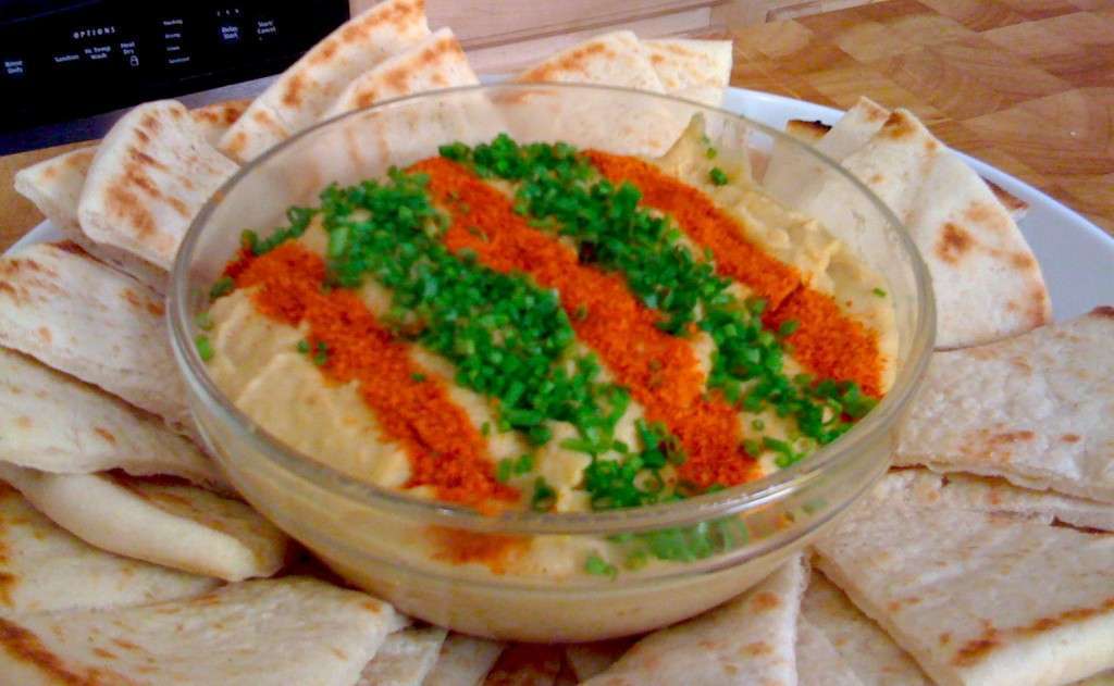 Homemade Hummus with Roasted Garlic and Flat Bread